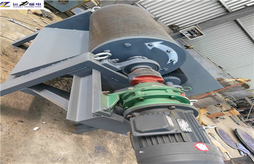 強(qiáng)磁磁選機(jī)，印度客戶發(fā)石英砂樣品到我廠用強(qiáng)磁磁選機(jī)做除鐵試驗(yàn)