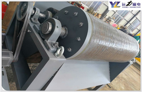 錳礦磁選機(jī)，錳礦磁選機(jī)怎么才能達(dá)到磁力水平效果？_價(jià)格_錳礦磁選機(jī)怎么才能達(dá)到磁力水平效果？皮帶型號(hào)_工作原理