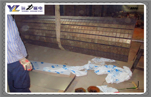 強(qiáng)磁磁選機(jī)，強(qiáng)磁磁選機(jī)是石英砂除鐵的必備武器_結(jié)構(gòu)原理圖_強(qiáng)磁磁選機(jī)是石英砂除鐵的必備武器能選三氧化二鐵嗎？