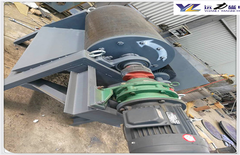 小型磁選機，小型磁選機廠家的優(yōu)質(zhì)服務(wù)是得到客戶認(rèn)可的_礦用小型磁選機廠家的優(yōu)質(zhì)服務(wù)是得到客戶認(rèn)可的_小型強磁滾筒磁選機