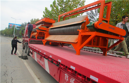 濕式磁選機，濰坊濕式磁選機的銷售中注意售后服務(wù)_濰坊濕式磁選機的銷售中注意售后服務(wù)生產(chǎn)廠家_釩鈦鐵礦濰坊濕式磁選機的銷售中注意售后服務(wù)型號參數(shù)及磁場強