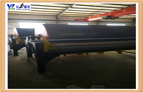 濕式平板磁選機(jī)，濕式平板磁選機(jī)性能就是這么牛_釩鈦鐵礦濕式平板磁選機(jī)性能就是這么牛型號參數(shù)及磁場強(qiáng)度