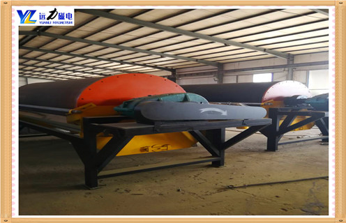 永磁筒式磁選機，濕式永磁筒式磁選機為發(fā)展打下良好基礎_釩鈦鐵礦濕式永磁筒式磁選機為發(fā)展打下良好基礎型號參數(shù)及磁場強度