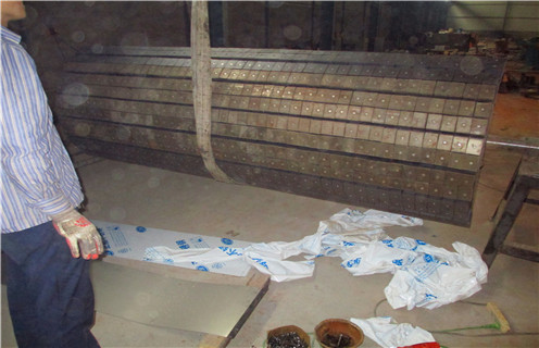 干式磁選機(jī)，解決干式磁選機(jī)的耐磨問題，延長(zhǎng)壽命有幫助_解決干式磁選機(jī)的耐磨問題，延長(zhǎng)壽命有幫助皮帶及結(jié)構(gòu)價(jià)格