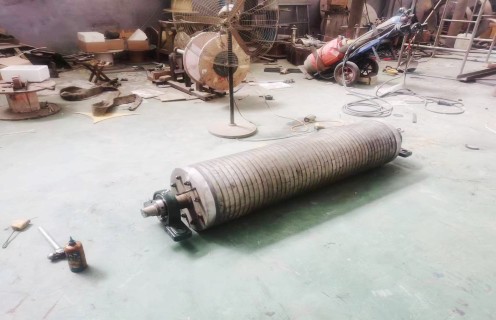 磁選機(jī)，磁選機(jī)在綠色環(huán)保的道路上如萬(wàn)馬奔騰，磁選機(jī)在綠色環(huán)保的道路上如萬(wàn)馬奔騰磁場(chǎng)一般為多少_磁塊如何排列