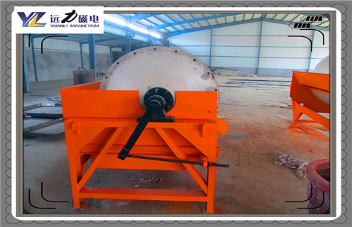 永磁筒式磁選機，干式永磁筒式磁選機價格_推薦合適廠家皮帶及結(jié)構(gòu)價格，干式永磁筒式磁選機價格