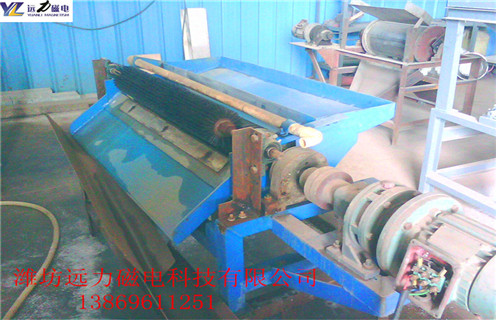 石英砂磁選機(jī)，石英砂磁選機(jī)選礦不放手任何一個(gè)_石英砂磁選機(jī)選礦不放手任何一個(gè)一般為多少_磁塊如何排列 